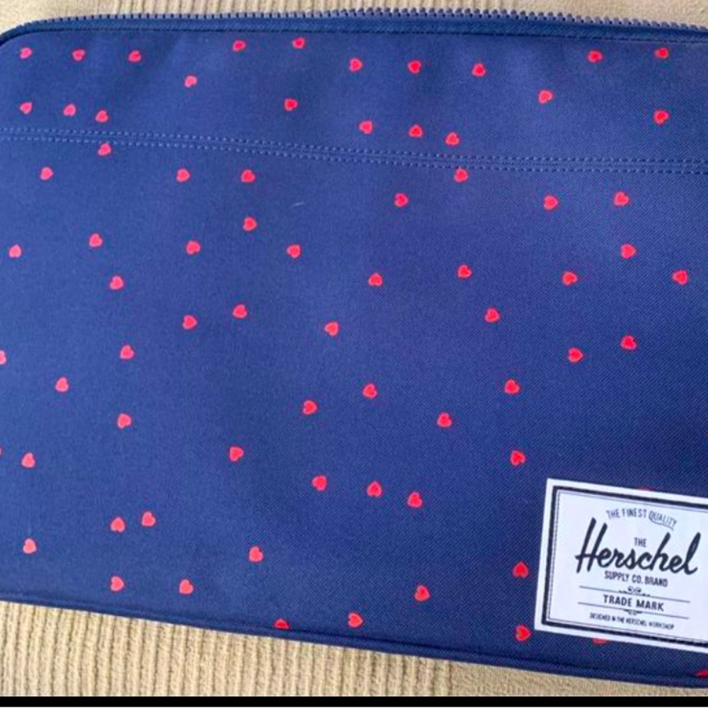 Herschel laptop sleeve